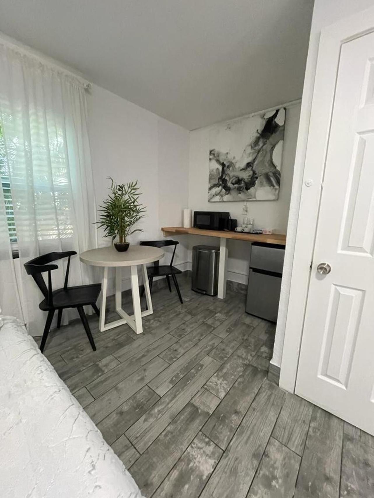 2Q Beds Studio Apt With Shared Pool 01 Clearwater Esterno foto