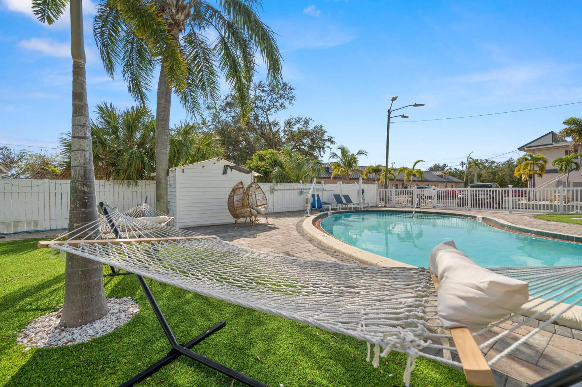 2Q Beds Studio Apt With Shared Pool 01 Clearwater Esterno foto